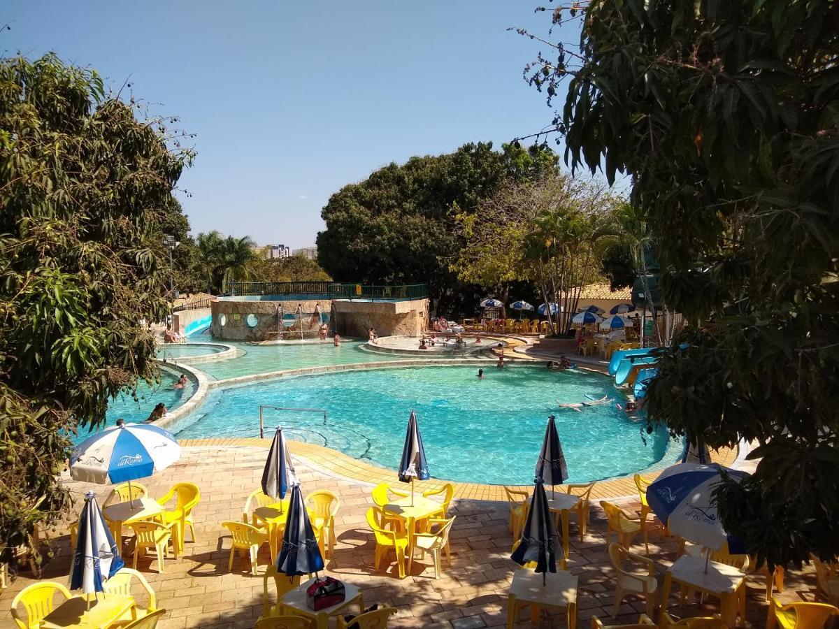 Piazza Com Acesso Ao Clube Diroma Aparthotel Caldas Novas Eksteriør bilde